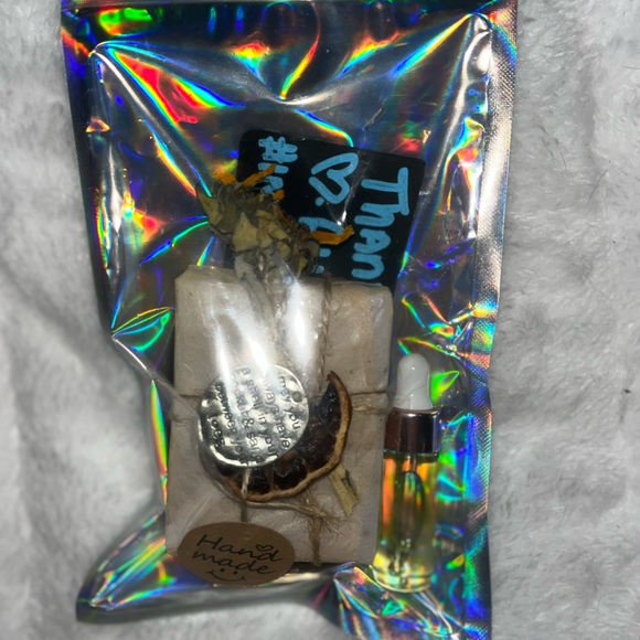 Temp sold out Face soap for large pores, blackheads, & for skin care - Picture 3 of 9